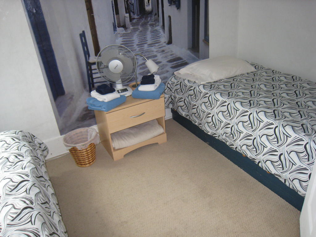 Poppi'S Guesthouse Revelstoke Room photo
