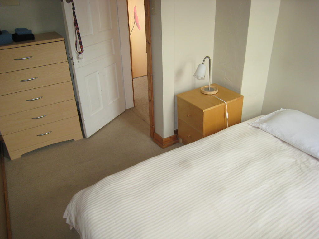 Poppi'S Guesthouse Revelstoke Room photo