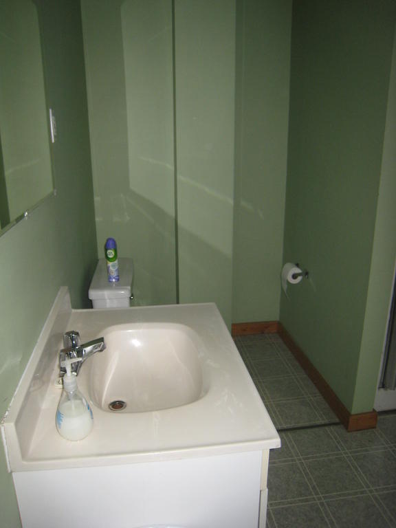 Poppi'S Guesthouse Revelstoke Room photo